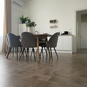 Modern Uj Lakas A Belvarosban Apartman